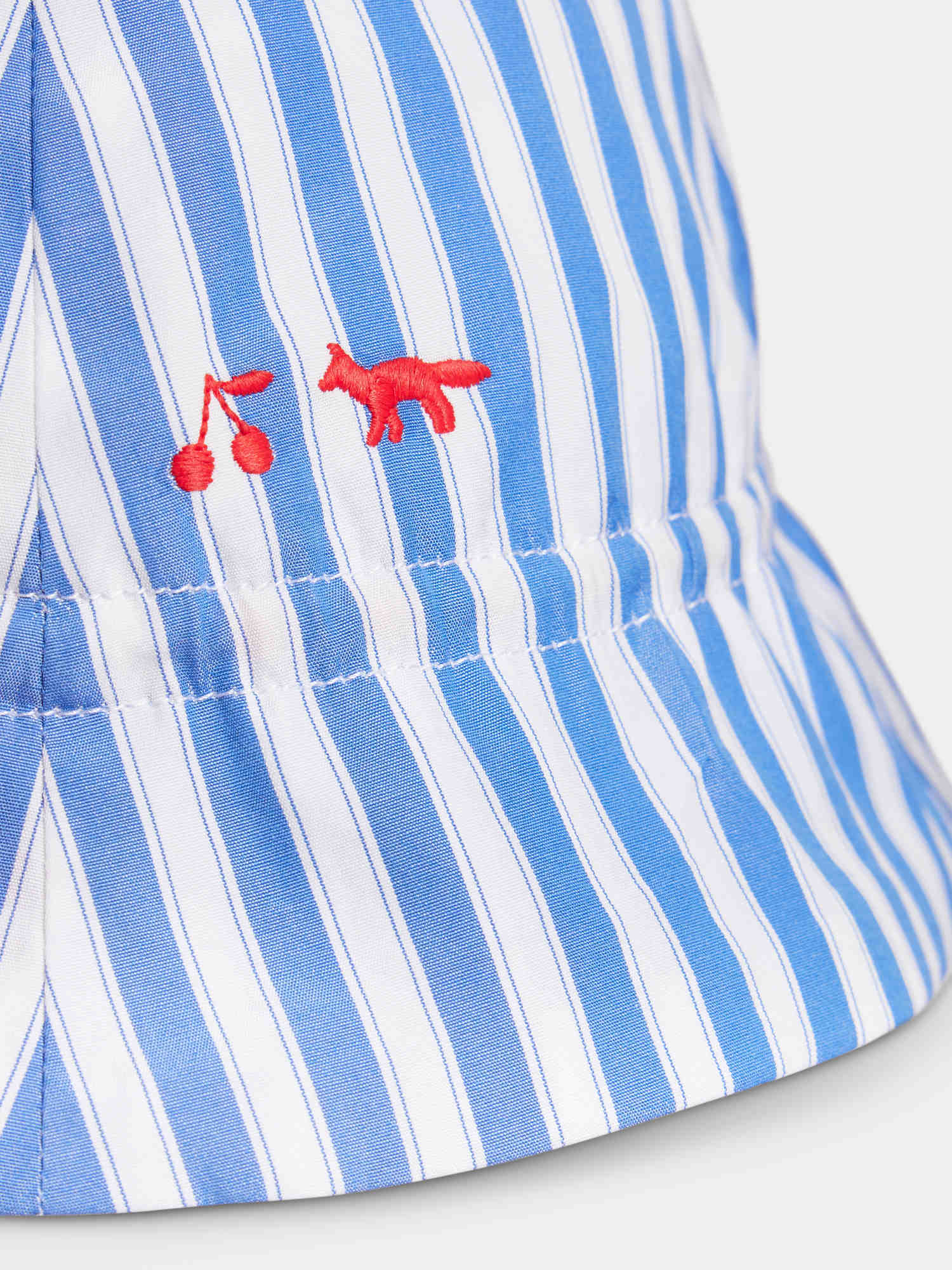 Bonpoint x Maison Kitsuné Grigri hat in organic cotton - Image 3