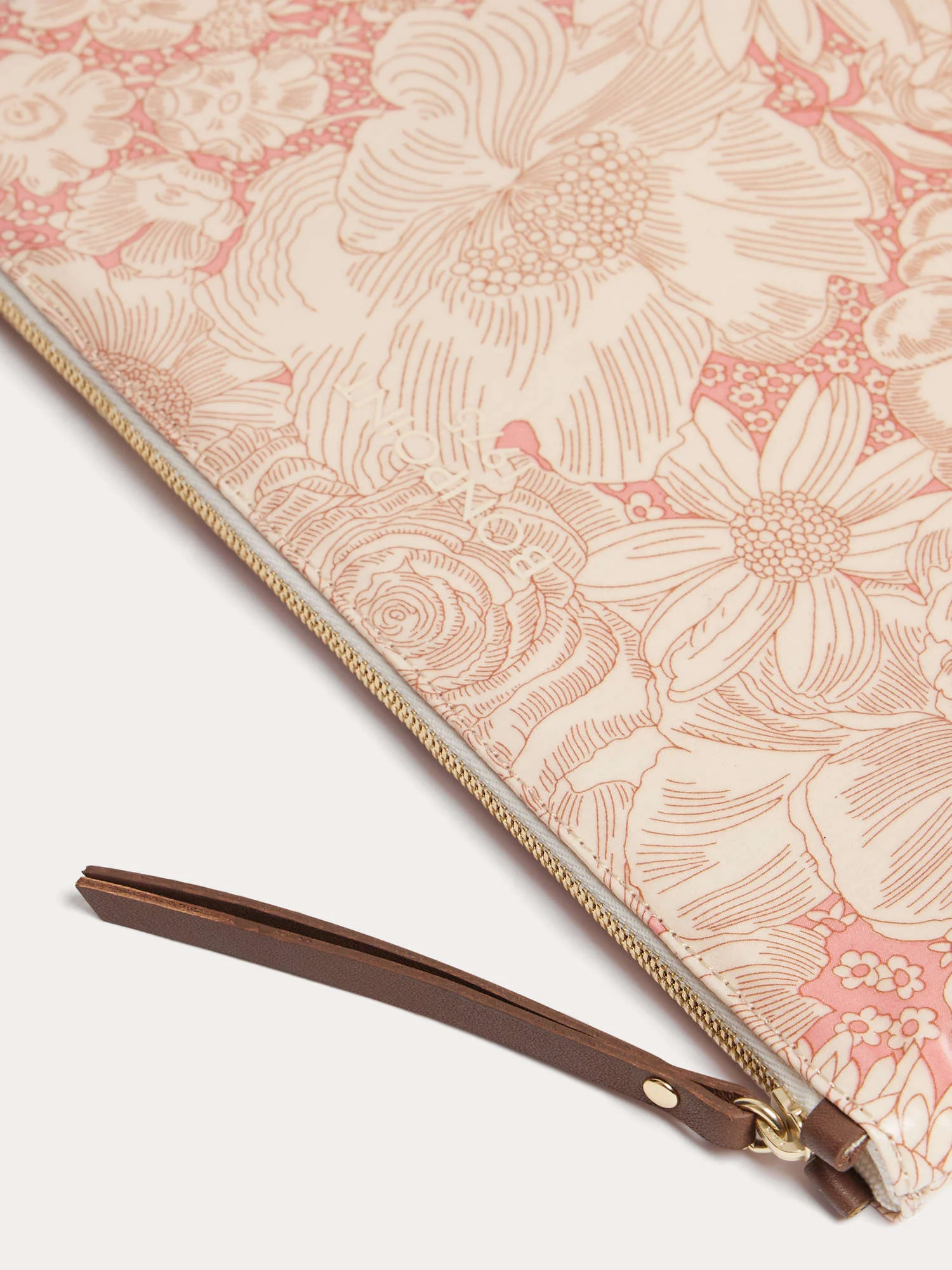 Bray pouch in Liberty fabric made of organic coated cotton - Image 2