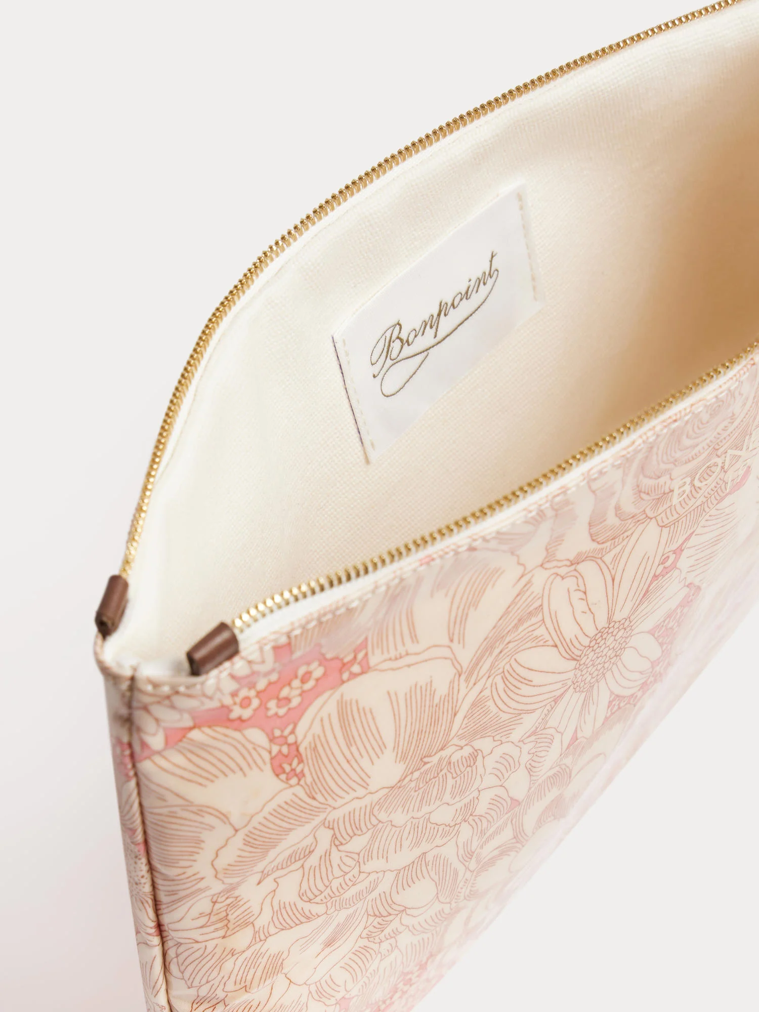 Bray pouch in Liberty fabric made of organic coated cotton - Image 3