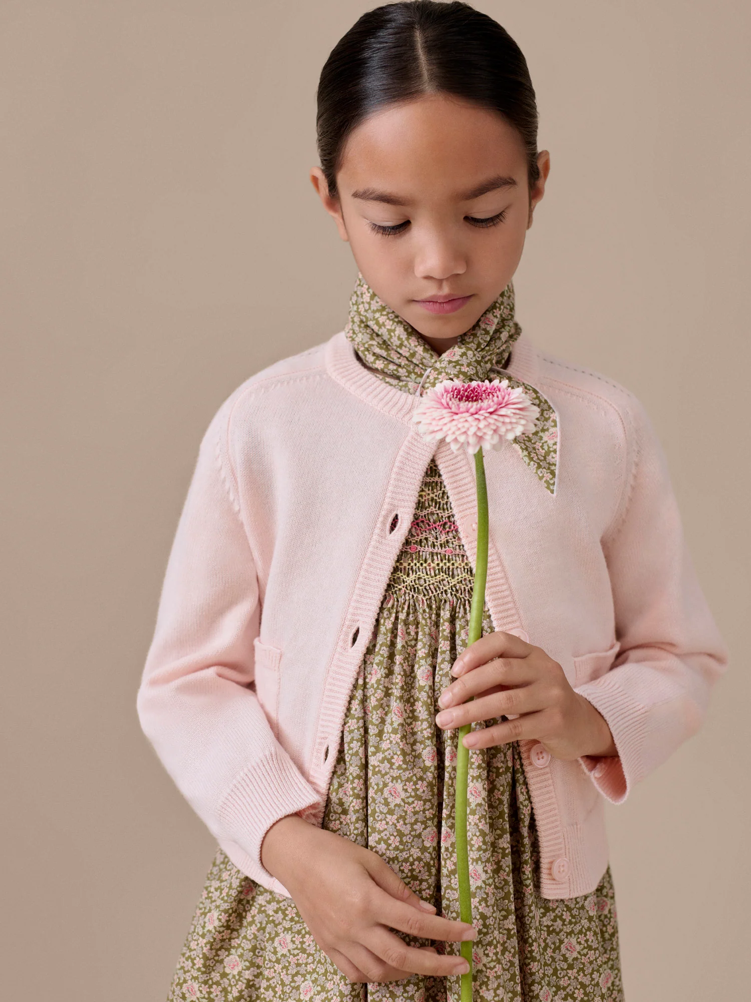 Elisea round neck cardigan in organic cotton - Image 5