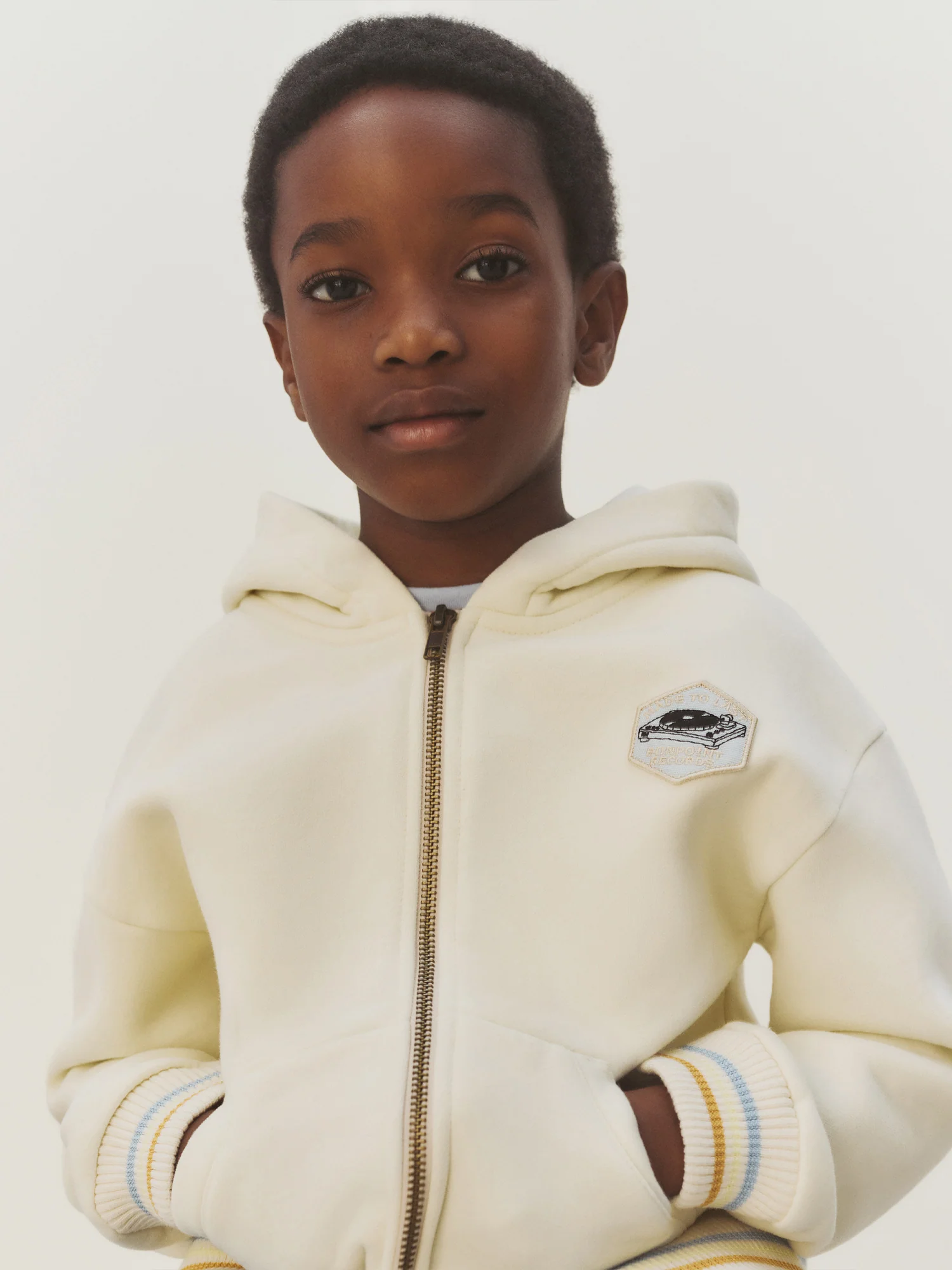 Elroy ecru hooded sweatshirt in organic cotton - Image 6
