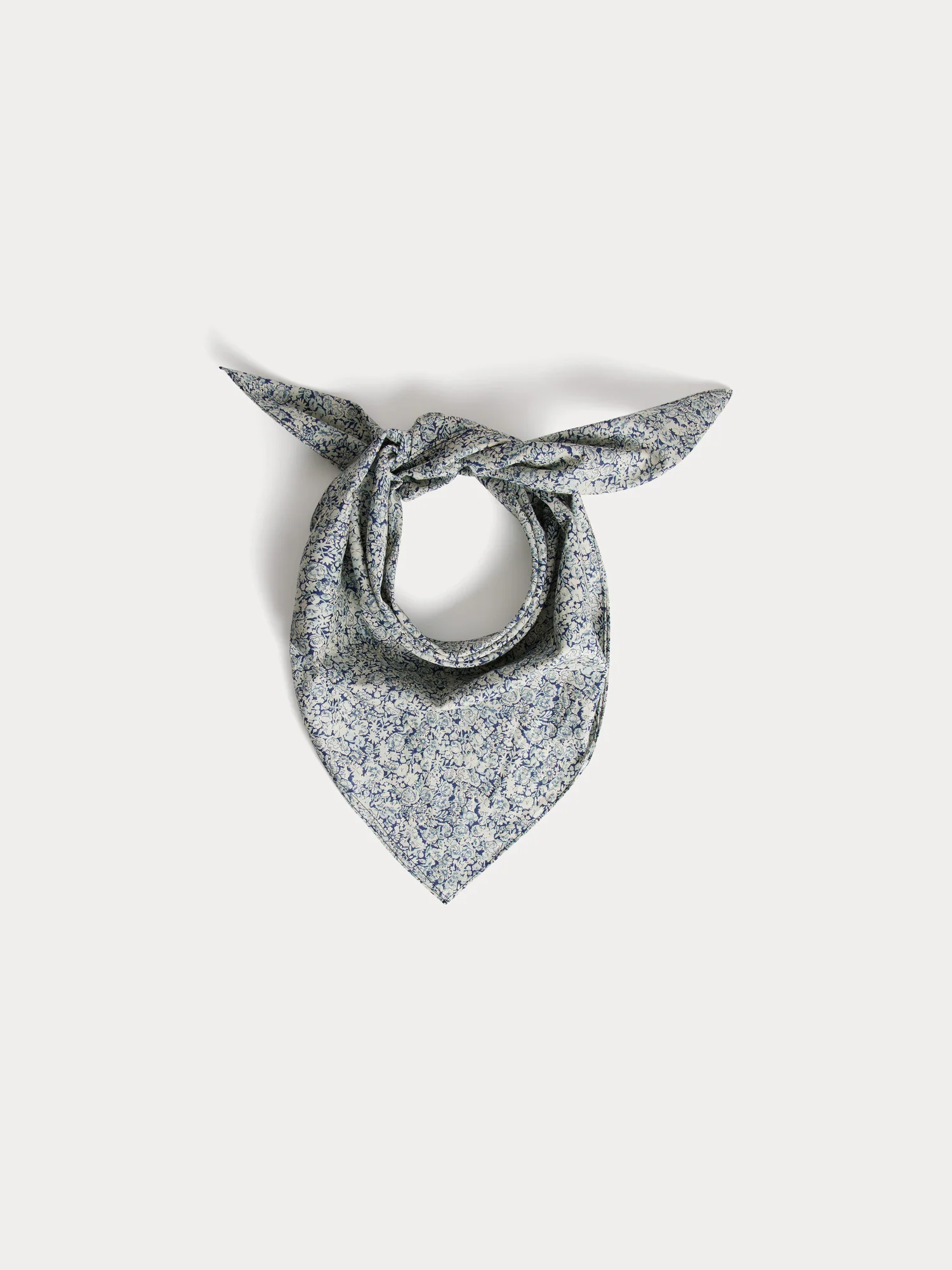 Latteo bandana in Liberty organic cotton fabric - Image 2