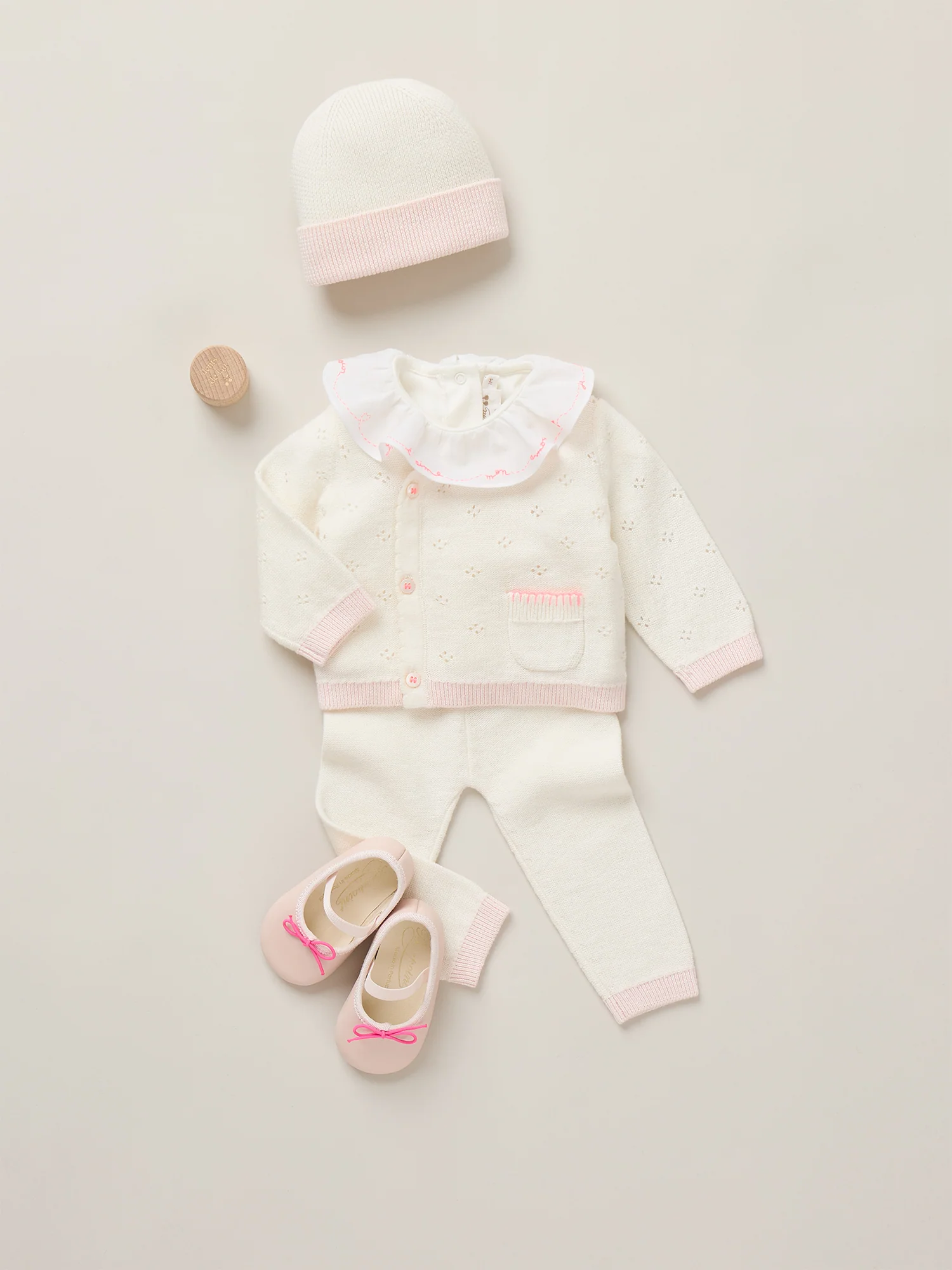 Laurina set in pointelle stitch and crocheted finishes