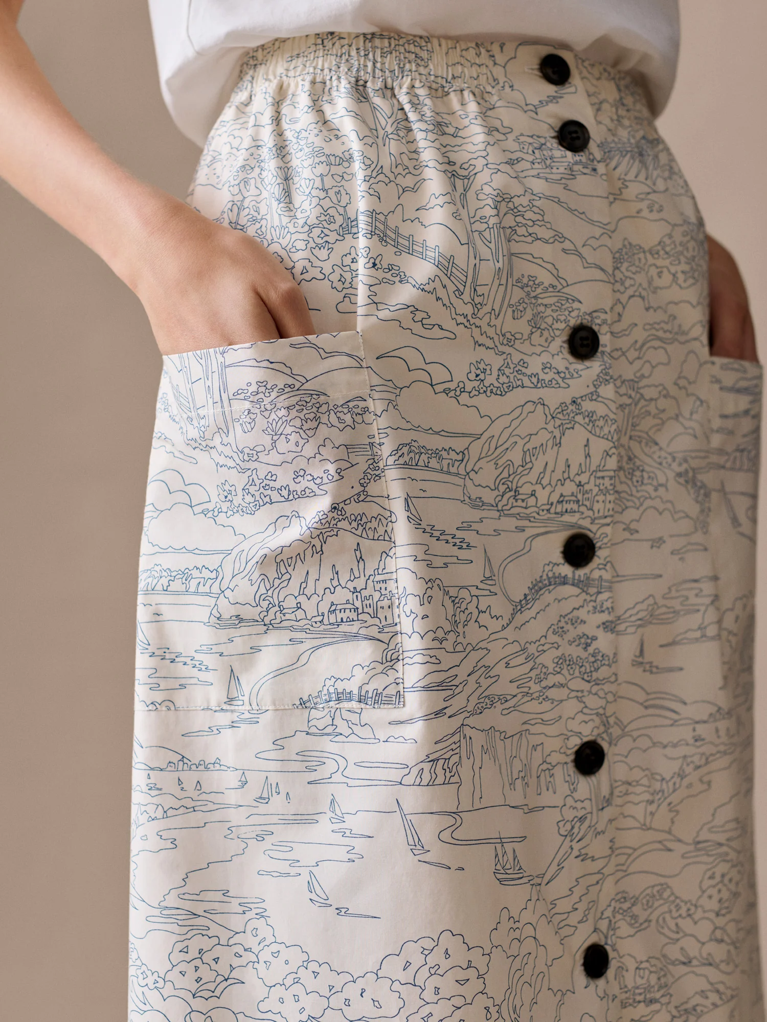 Lore skirt in Liberty fabric in organic cotton - Image 5