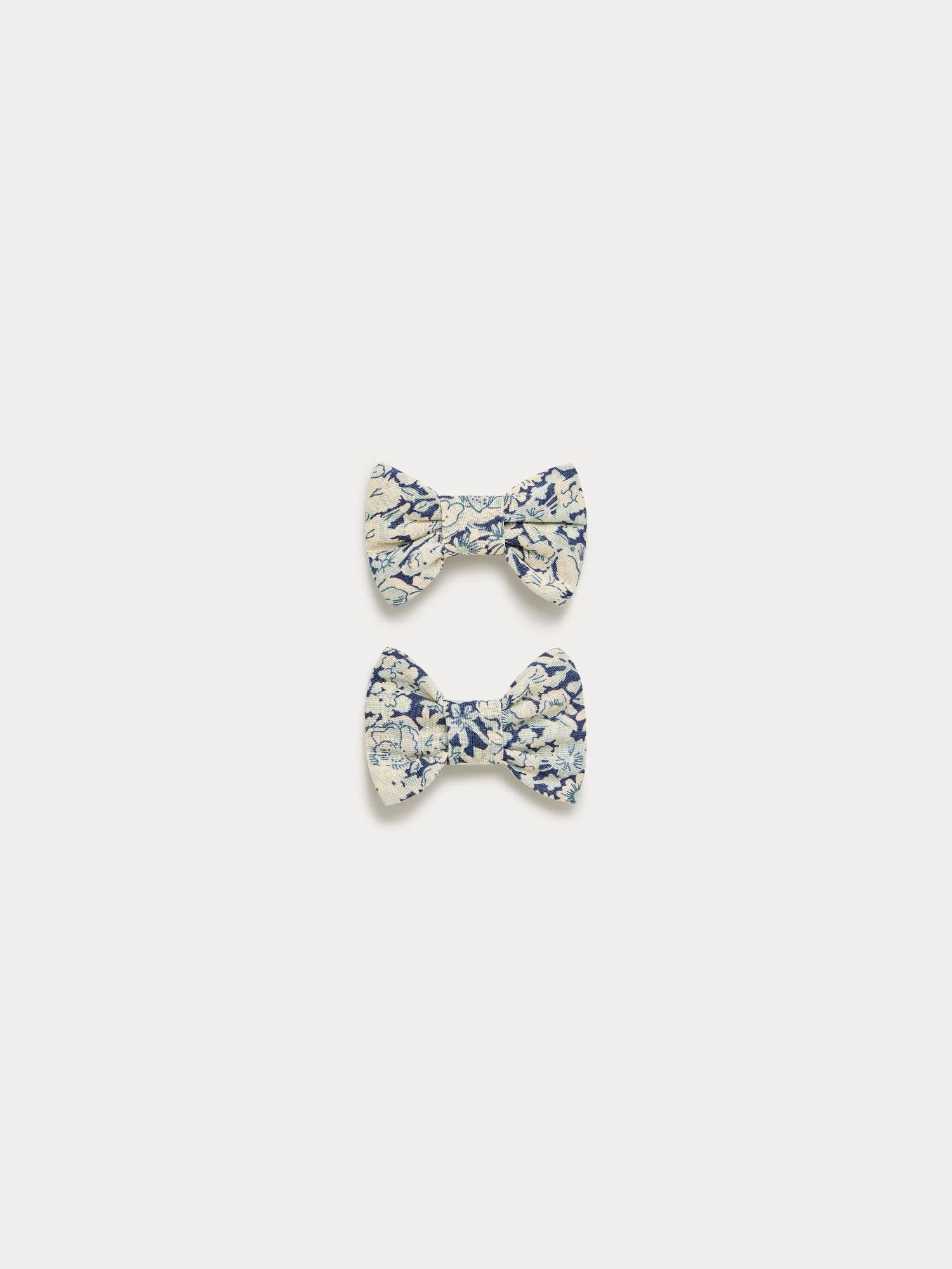 Miniclic hair clips in blue Liberty print