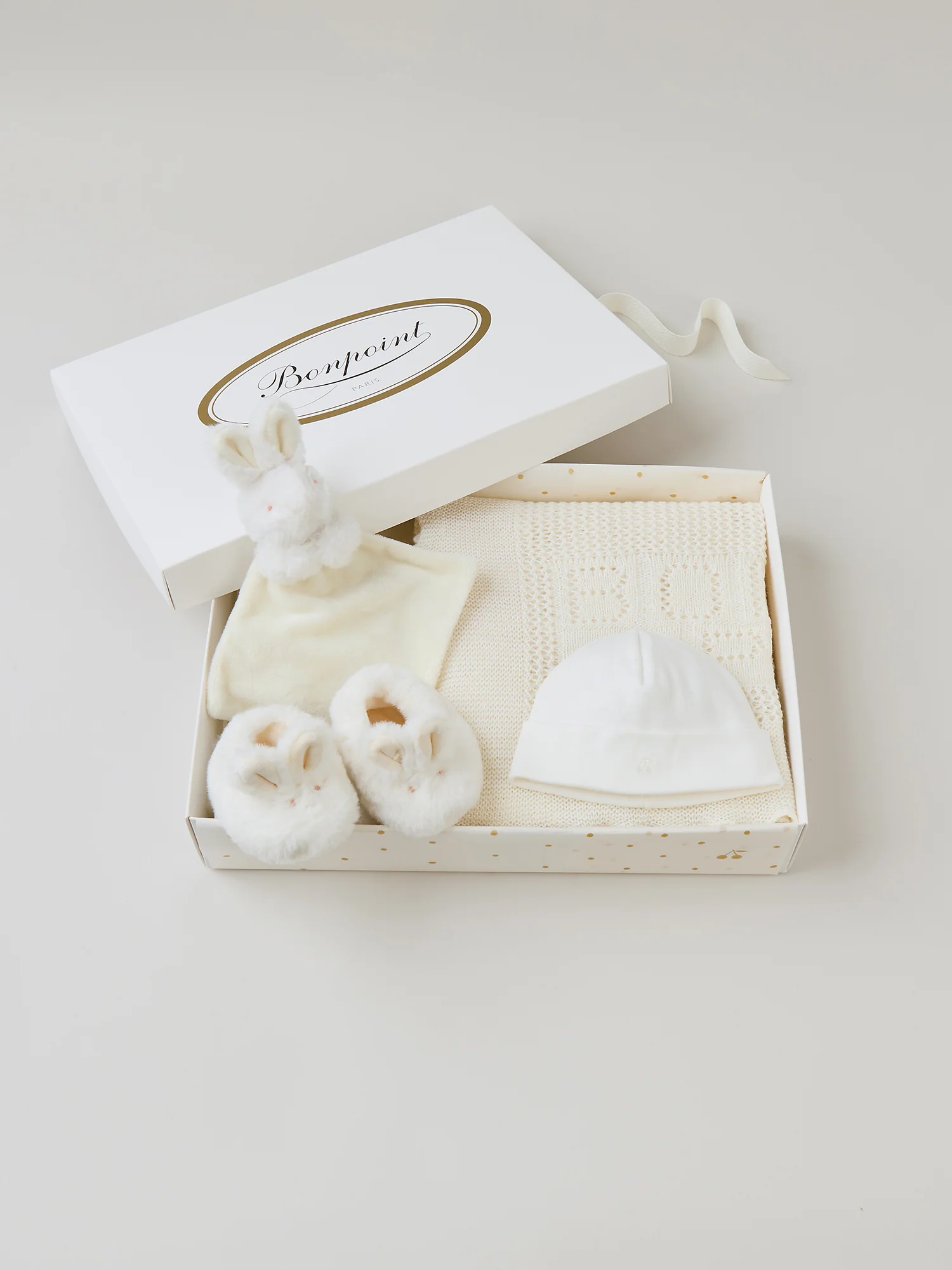 Nighttime accessories set